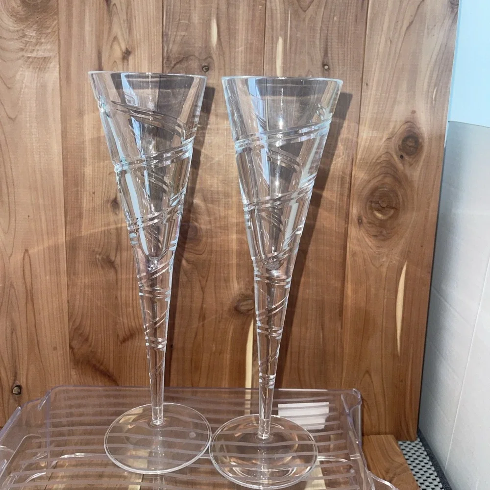 Shannon Crystal Cut Lead Crystal Spiral 10.5